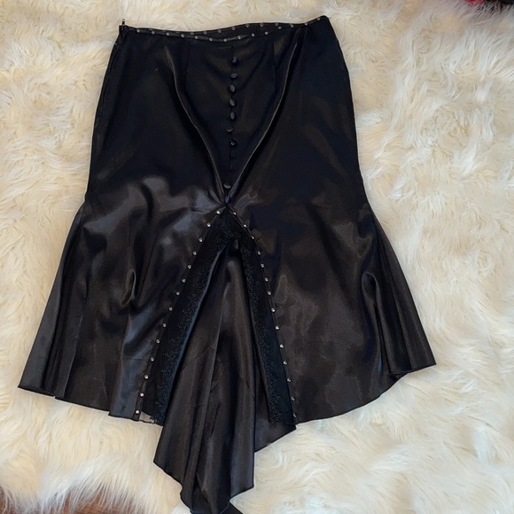 Sexy Vintage Lip Service Satin Skirt - Picture 3 of 7